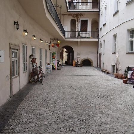 Apartments Tynska 7 Prague Extérieur photo