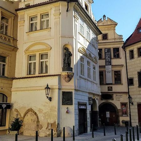 Apartments Tynska 7 Prague Extérieur photo