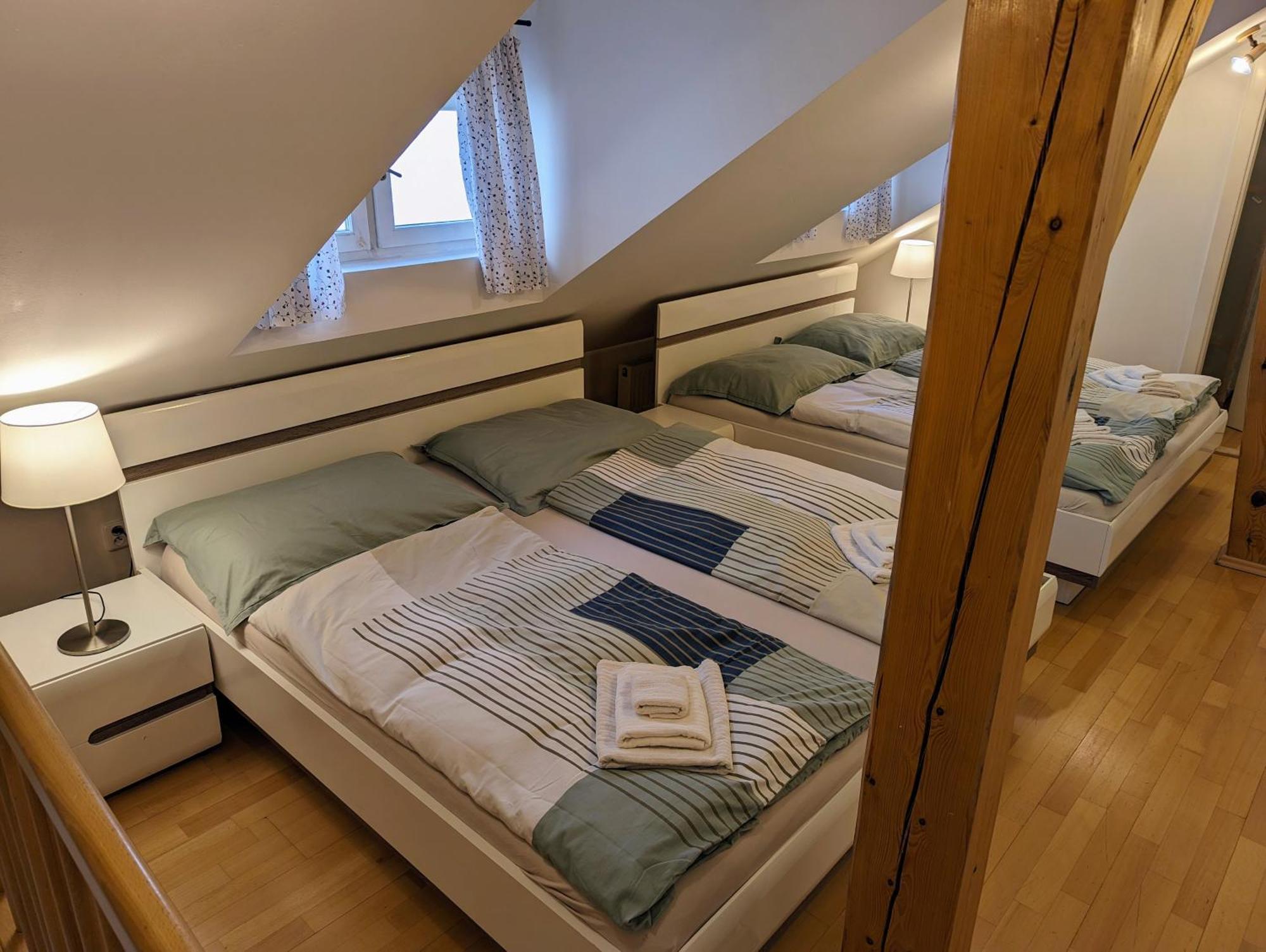 Apartments Tynska 7 Prague Extérieur photo