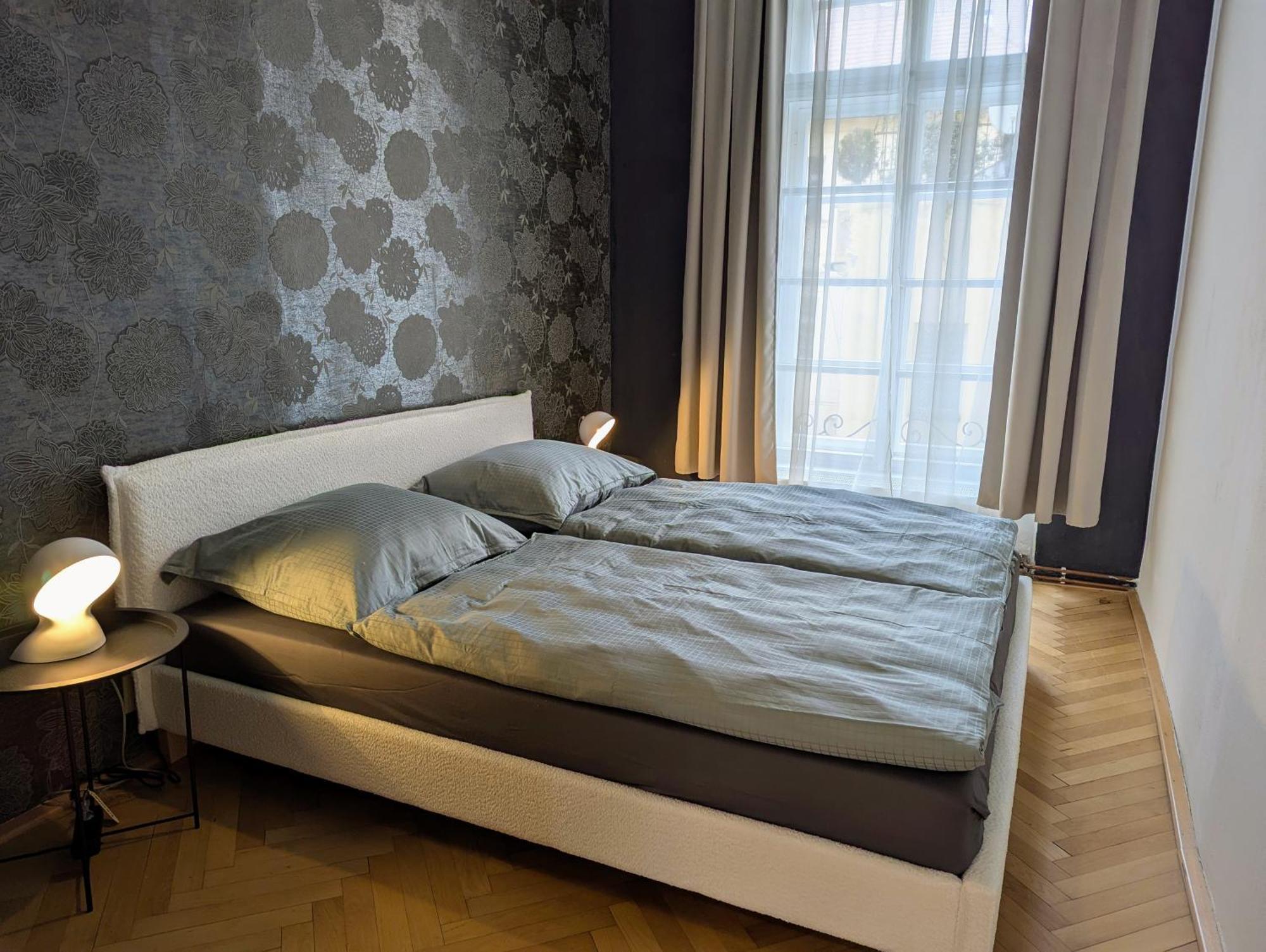 Apartments Tynska 7 Prague Extérieur photo