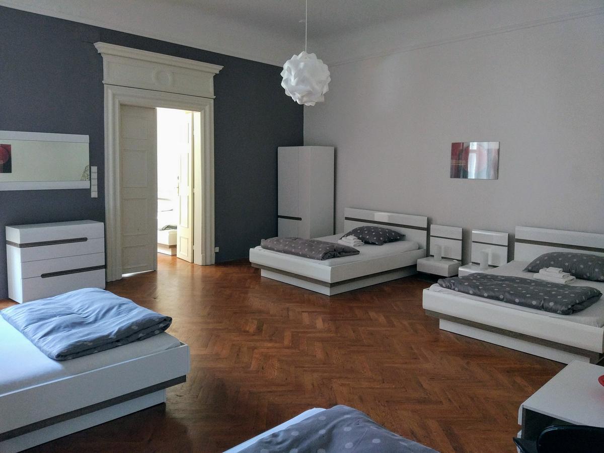 Apartments Tynska 7 Prague Extérieur photo