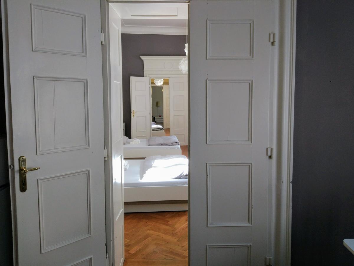 Apartments Tynska 7 Prague Extérieur photo